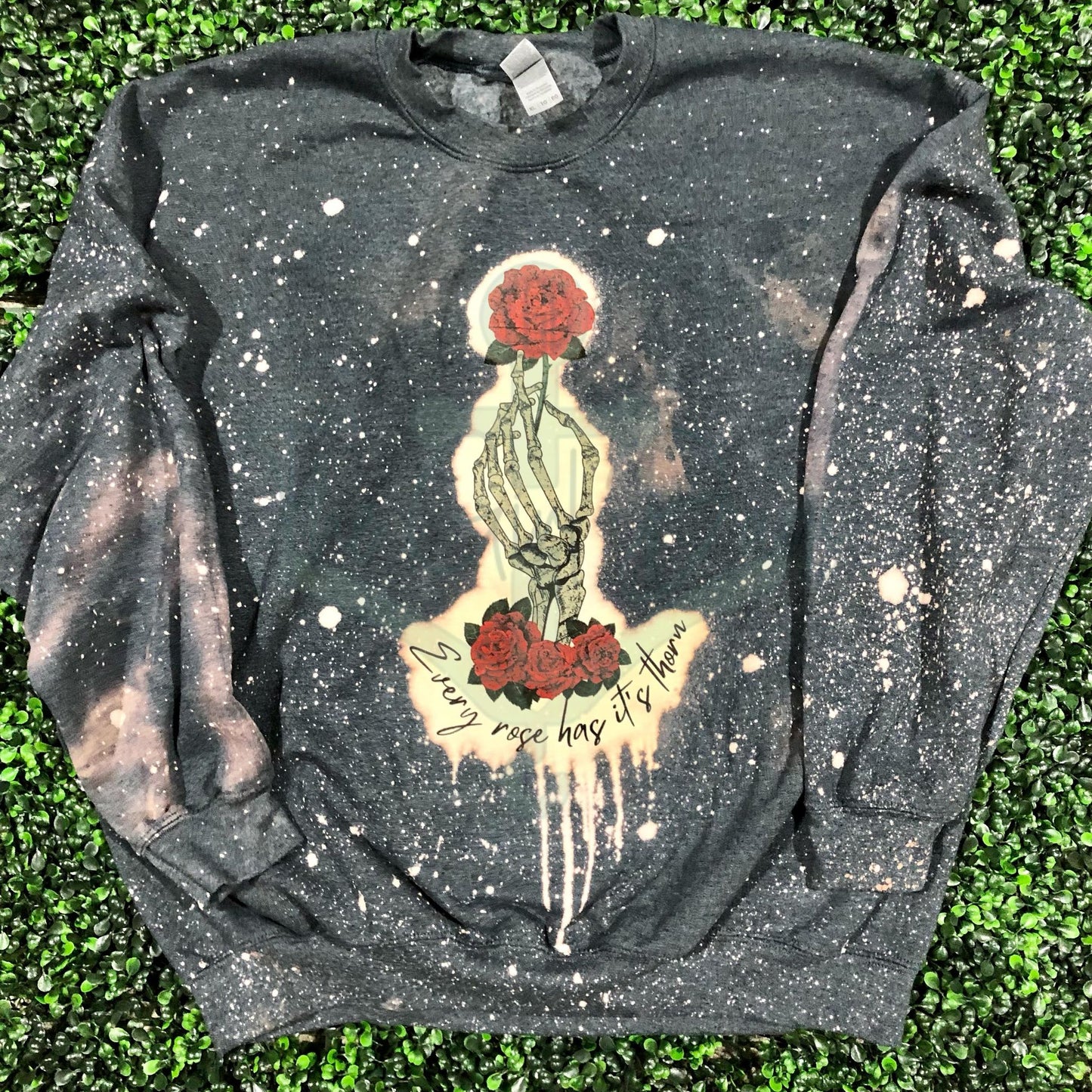 Every Rose Has it Thorns Top Design